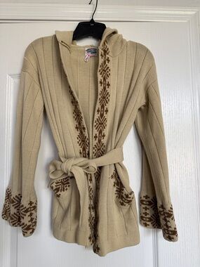 Vintage Beige Hooded Knit Cardigan Sweater with Belt
